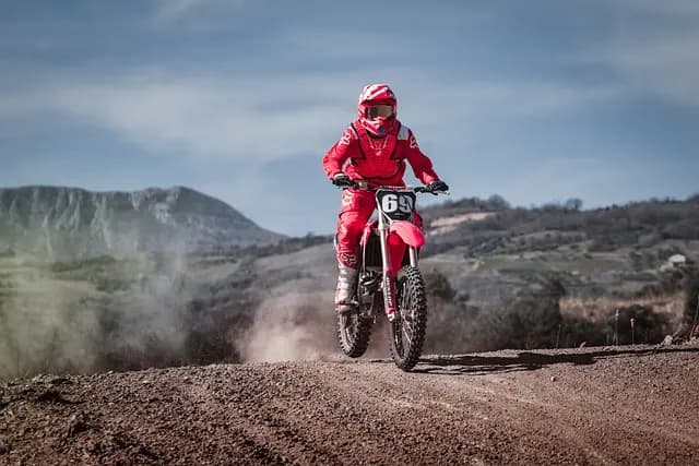Les meilleures motos aventure pour vos voyages